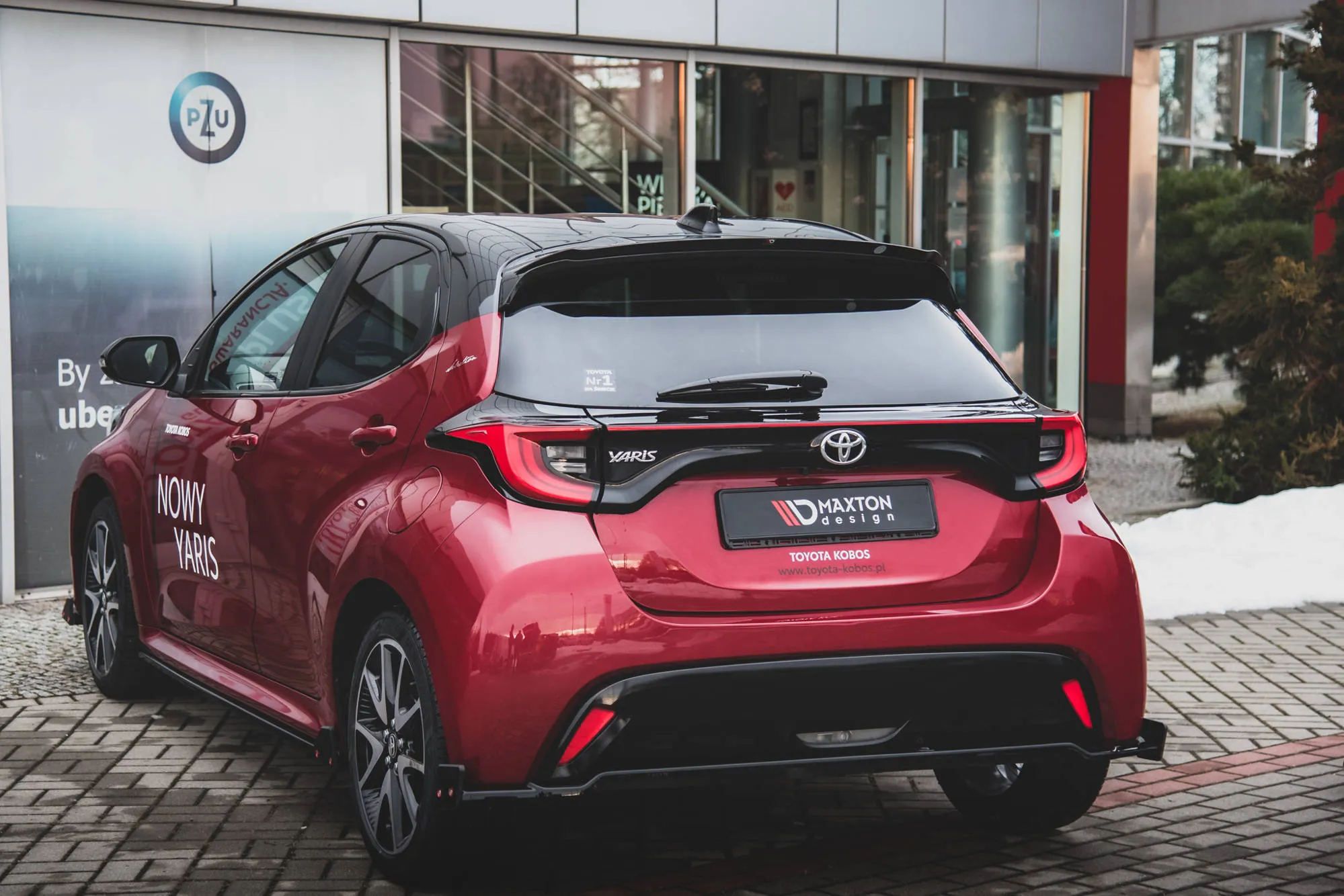 Spoiler Cap V.1 Toyota Yaris Mk4 - Bilde 3