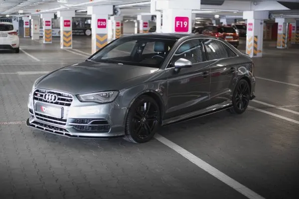 Frontleppe Street Pro Audi S3 / A3 S-Line Sedan 8V