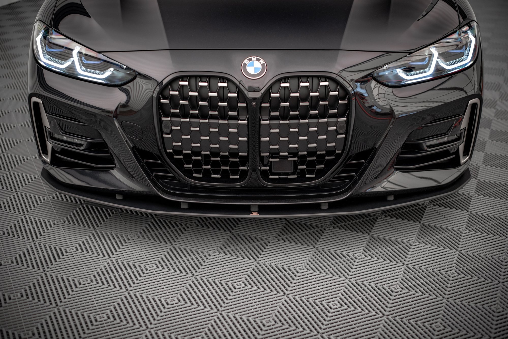 Frontleppe Street Pro BMW 4 M-Pack / M440i G22 / G23 / G22 Facelift / G23 Facelift
