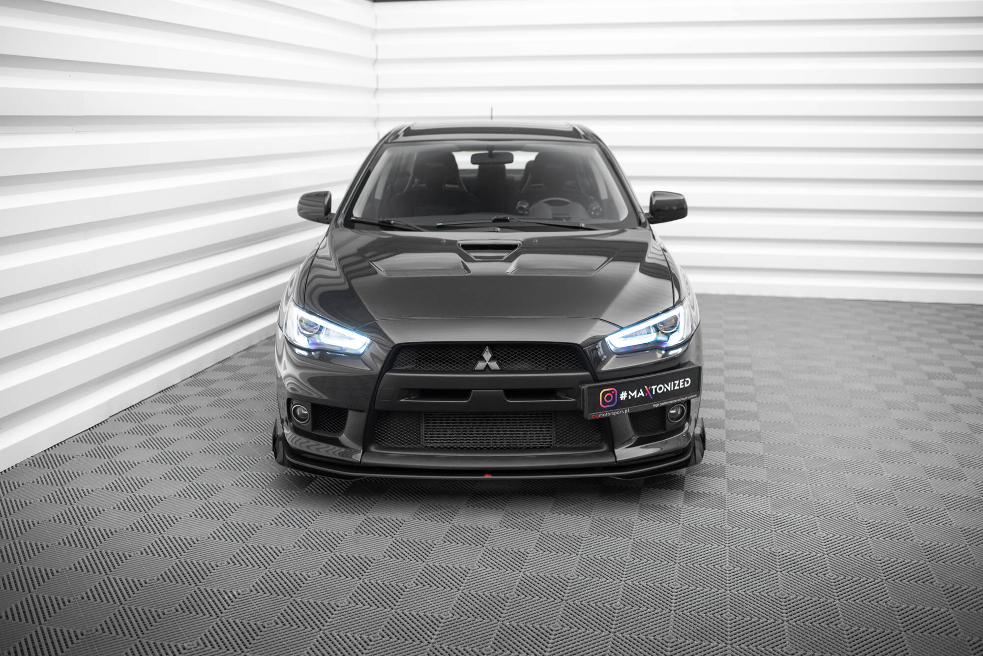 Frontleppe Street Pro Med Flaps Mitsubishi Lancer EVO X
