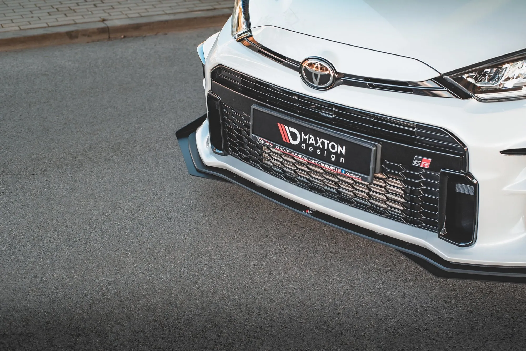 Frontleppe Street Pro Med Flaps Toyota GR Yaris Mk4 - Bilde 4