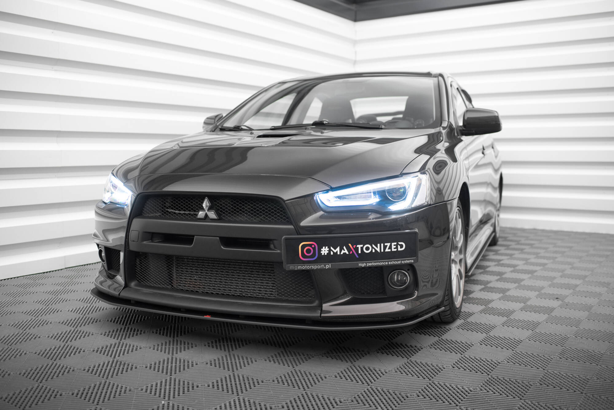 Frontleppe Street Pro Mitsubishi Lancer EVO X