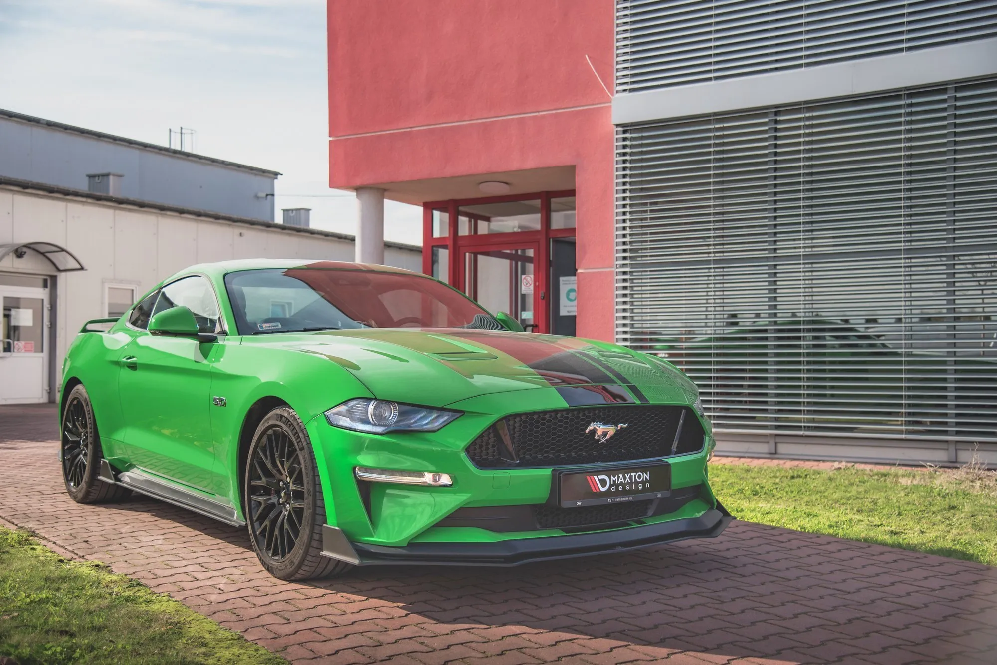 Frontleppe Street Pro V.2 Ford Mustang GT MK6 Facelift - Bilde 2