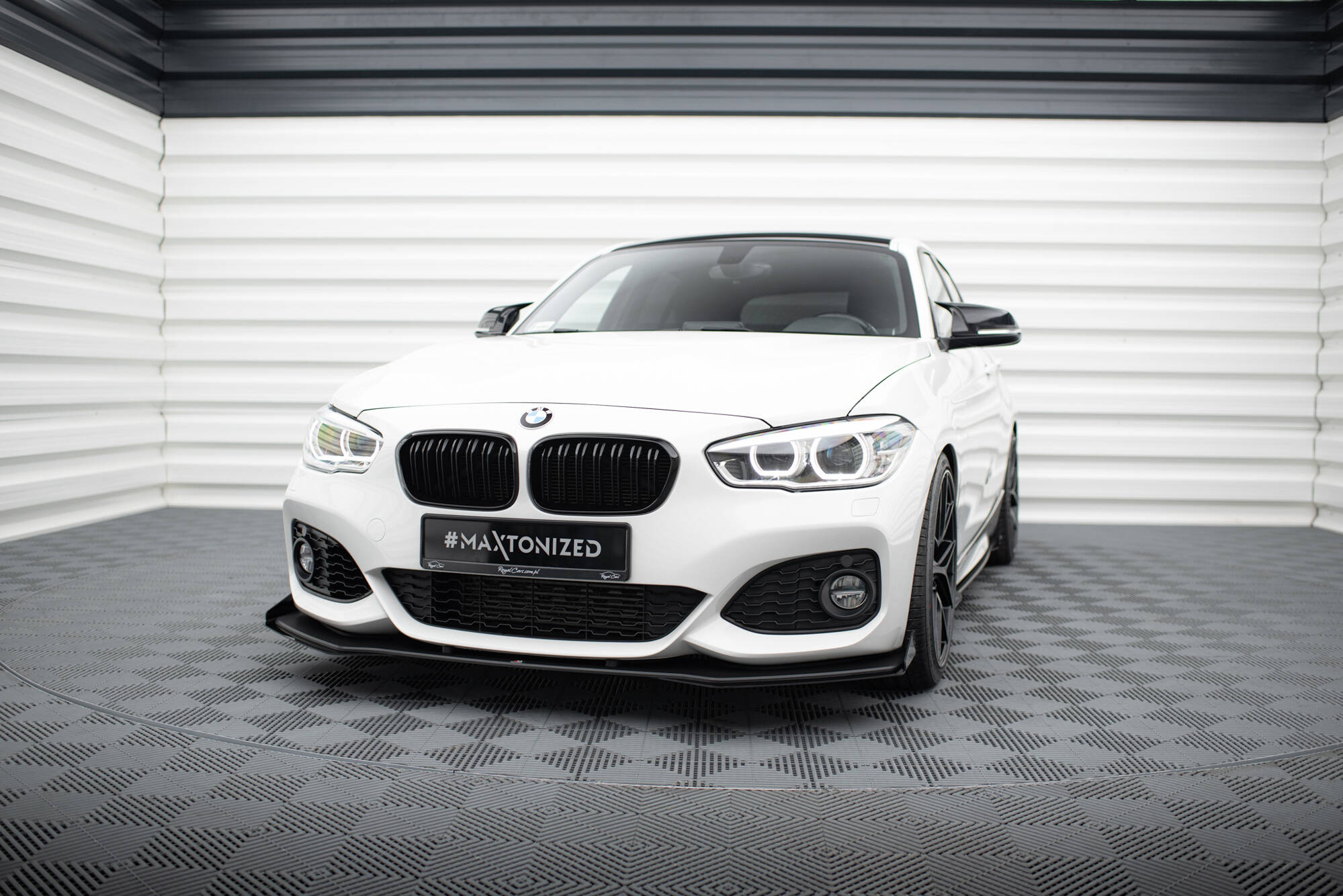 Frontleppe Street Pro V.3 Med Flaps BMW 1 F20 M-Pack Facelift / M140i