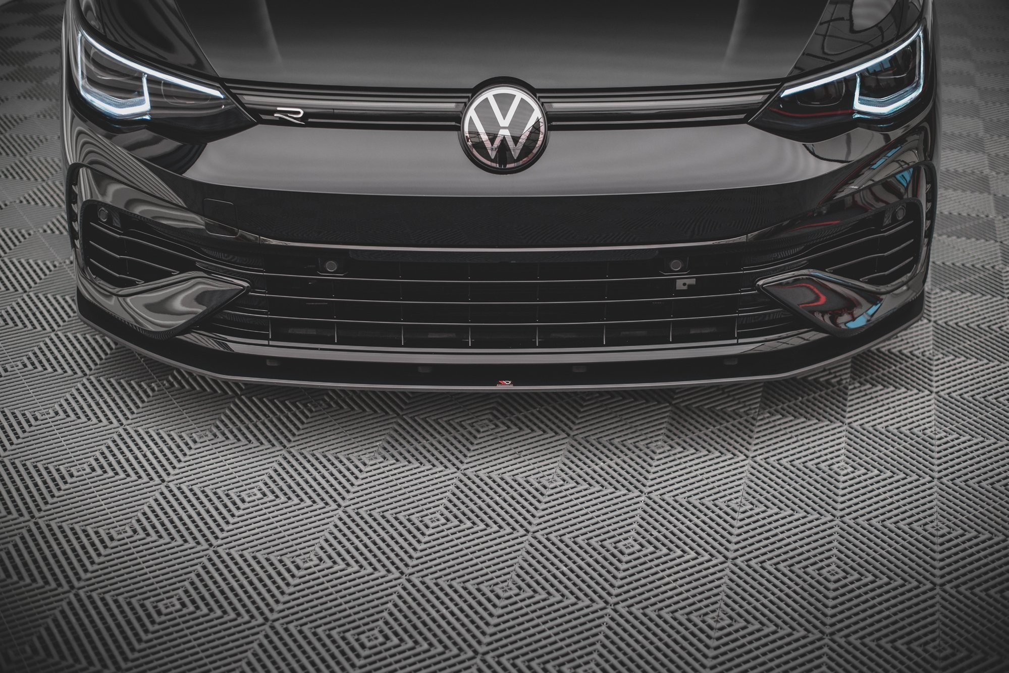 Frontleppe Street Pro Volkswagen Golf R Mk8