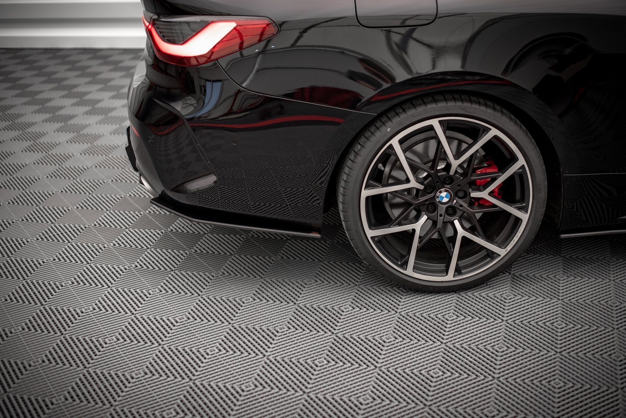 Bakre Flaps Street Pro BMW 4 M-Pack G22 / G23 / G22 Facelift / G23 Facelift