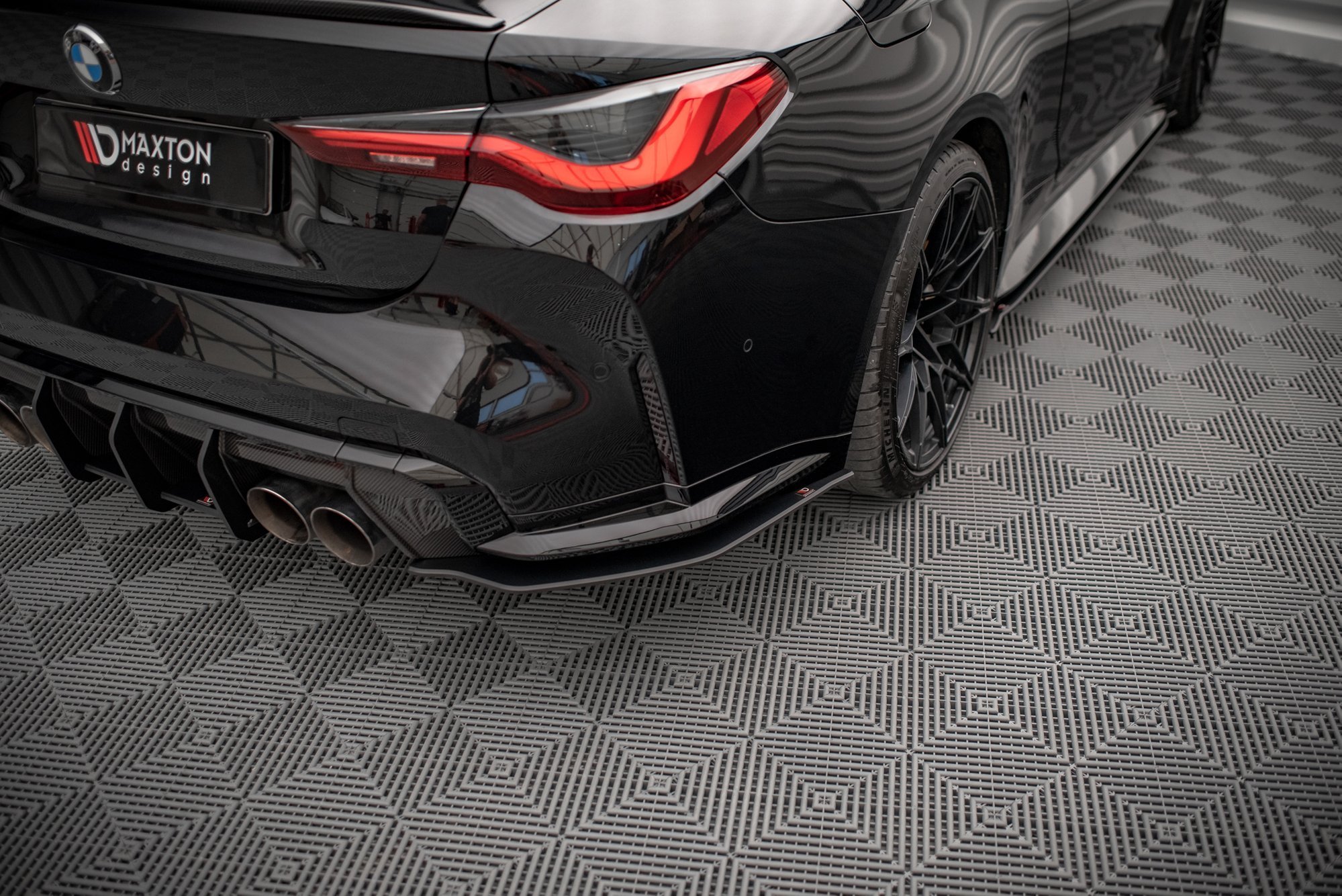 Bakre Flaps Street Pro BMW M4 G82