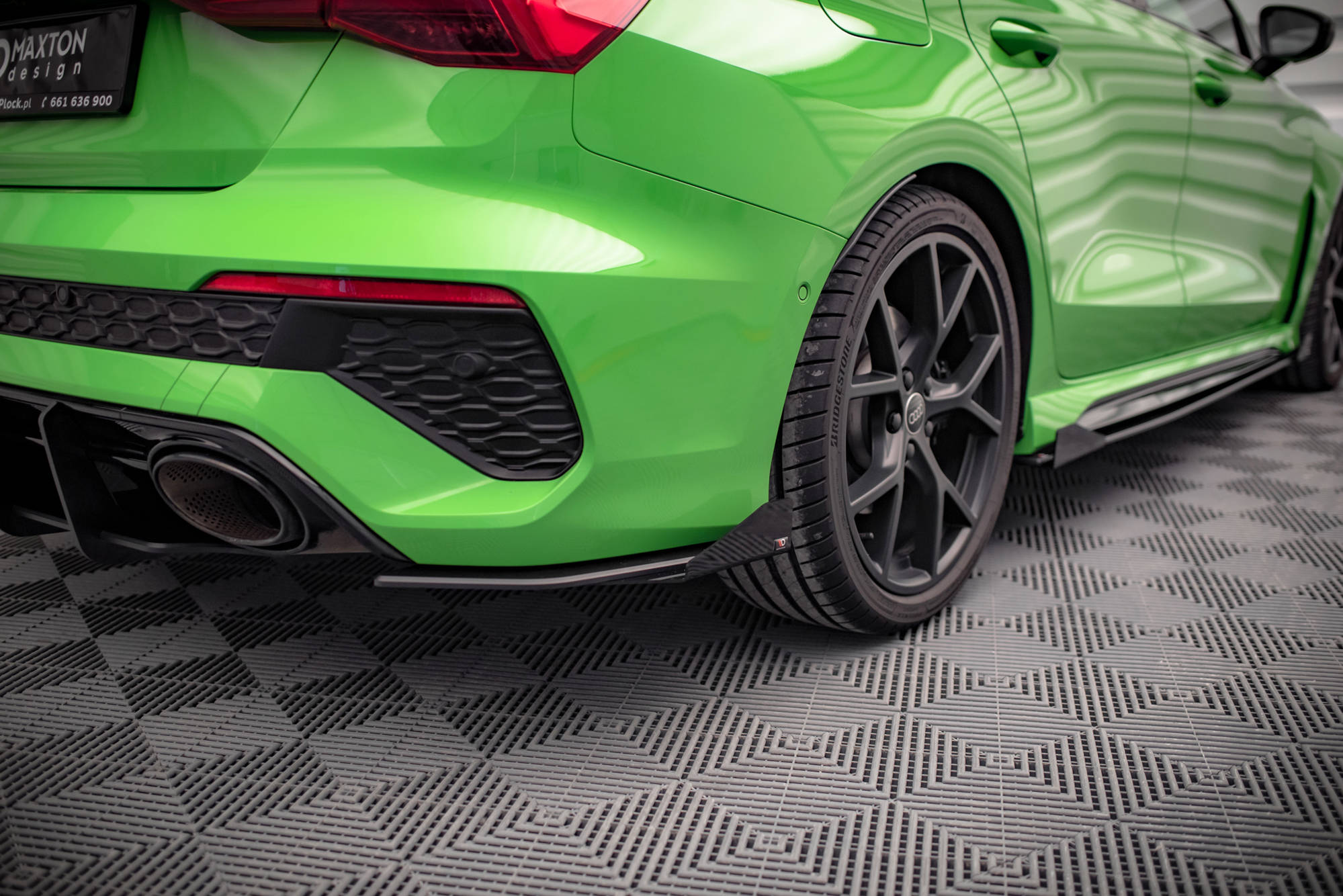 Bakre Flaps Street Pro Med Flaps Audi RS3 Sedan 8Y