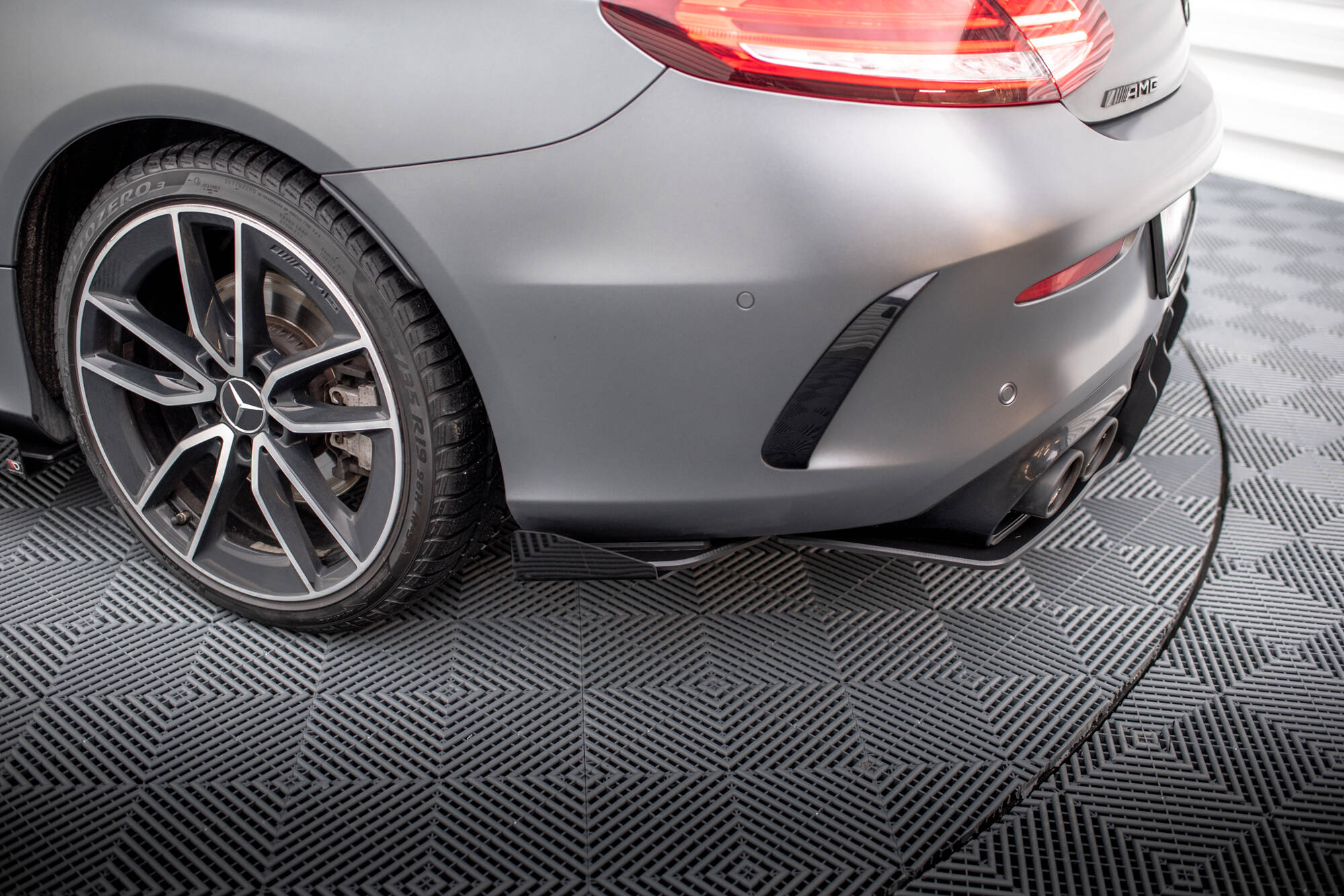 Bakre Flaps Street Pro Med Flaps Mercedes-AMG C43 Coupe / Cabrio C205 Facelift / A205 Facelift