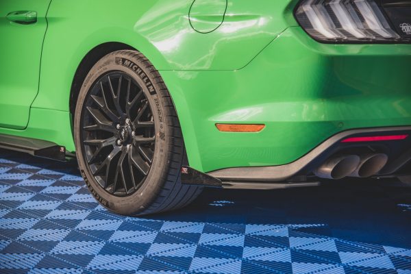 Bakre Flaps Street Pro V.1 Med Flaps Ford Mustang GT Mk6 Facelift