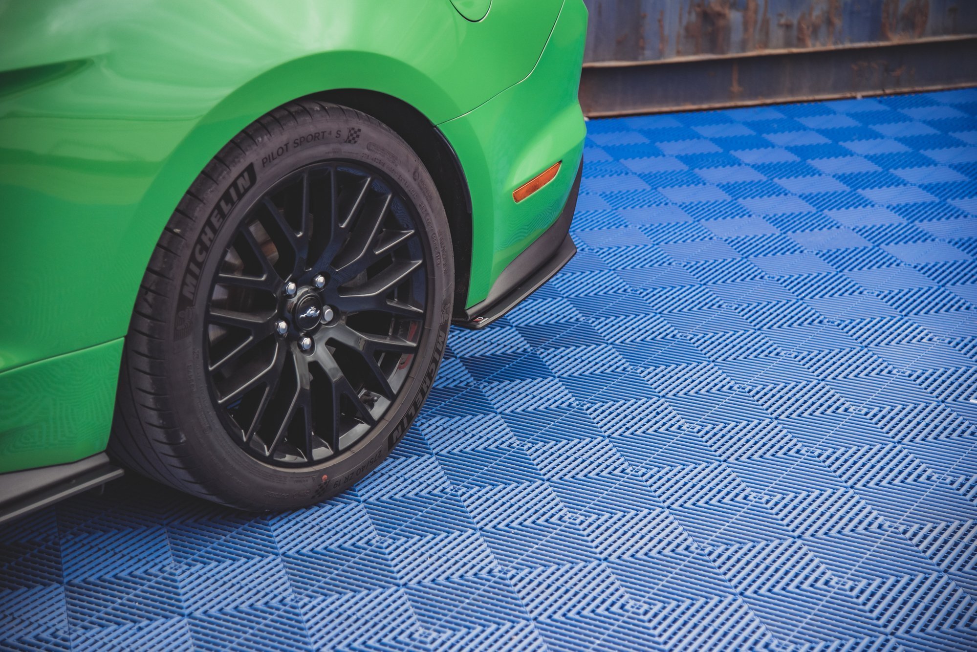 Bakre Flaps Street Pro V.1 Ford Mustang GT Mk6 Facelift
