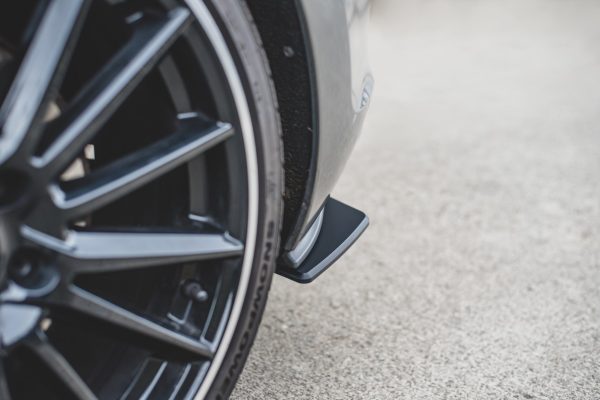 Bakre Flaps Street Pro V.1 VW Golf 7 GTI