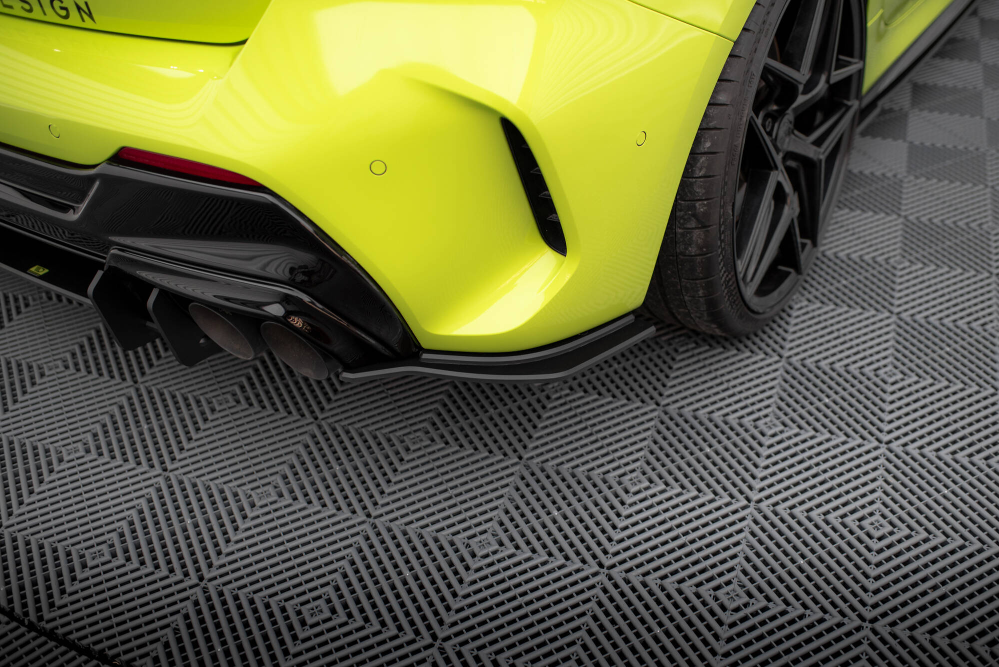 Bakre Flaps Street Pro V.2 BMW 1 F40 M-Pack / M135i