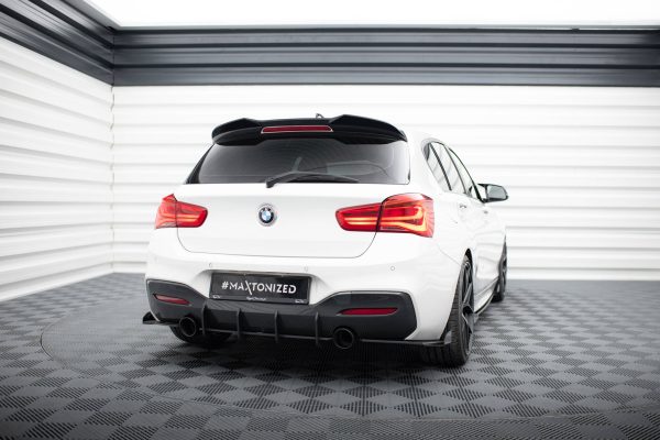 Bakre Flaps Street Pro V.2 Med Flaps BMW 1 F20 M140i