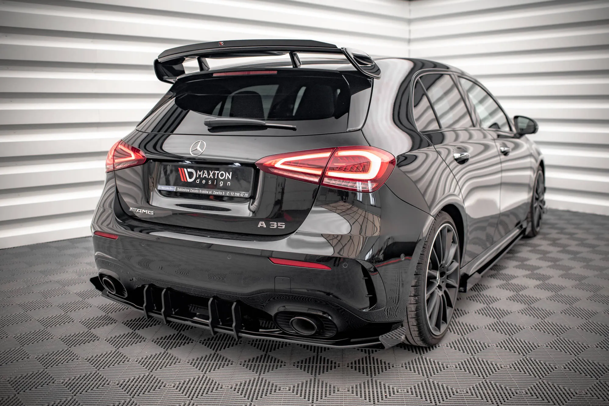 Diffuser Street Pro Med Flaps Mercedes A35 AMG Hatchback Aero Pack W177