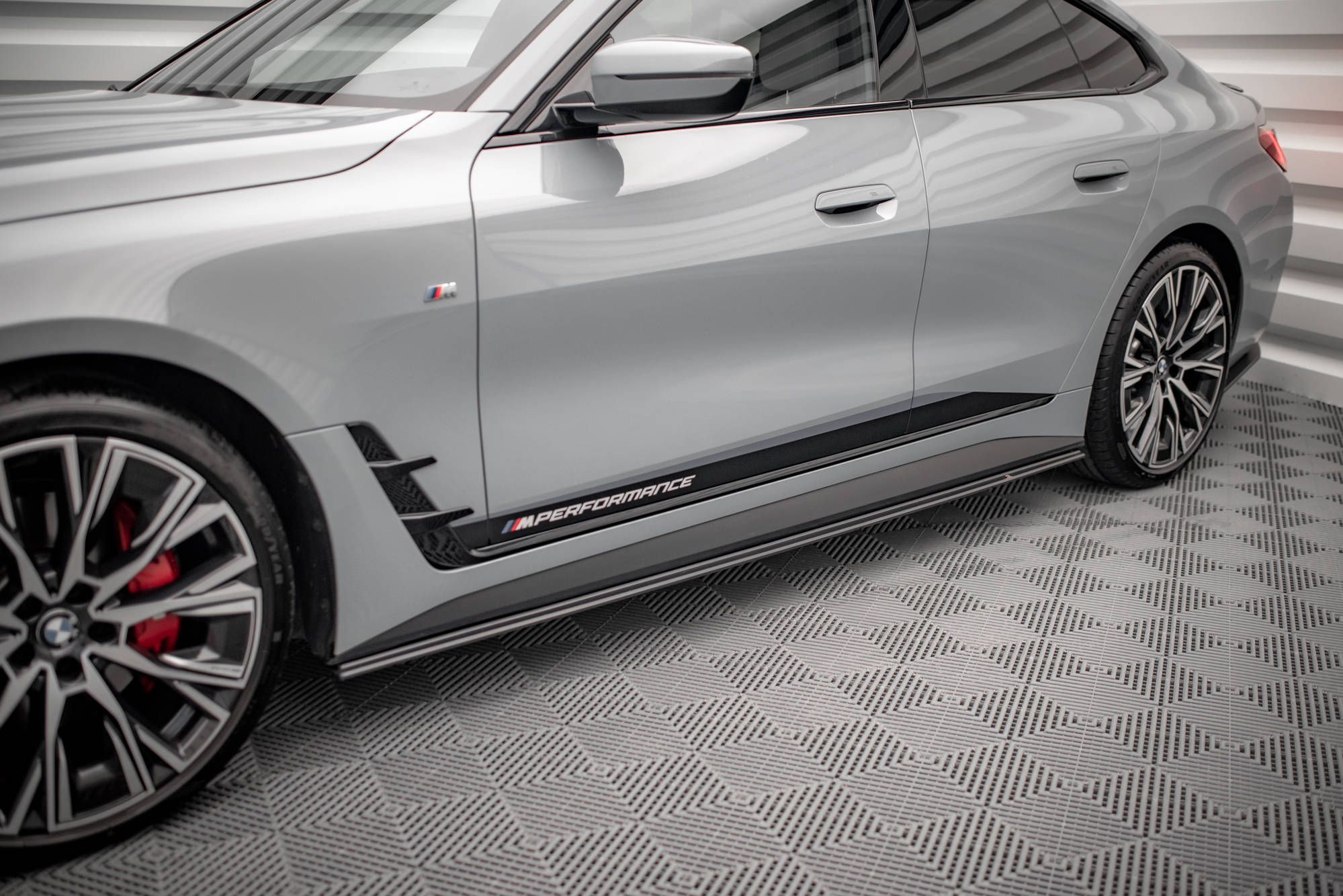 Sideskjørt Street Pro BMW 4 Gran Coupe M-Pack G26