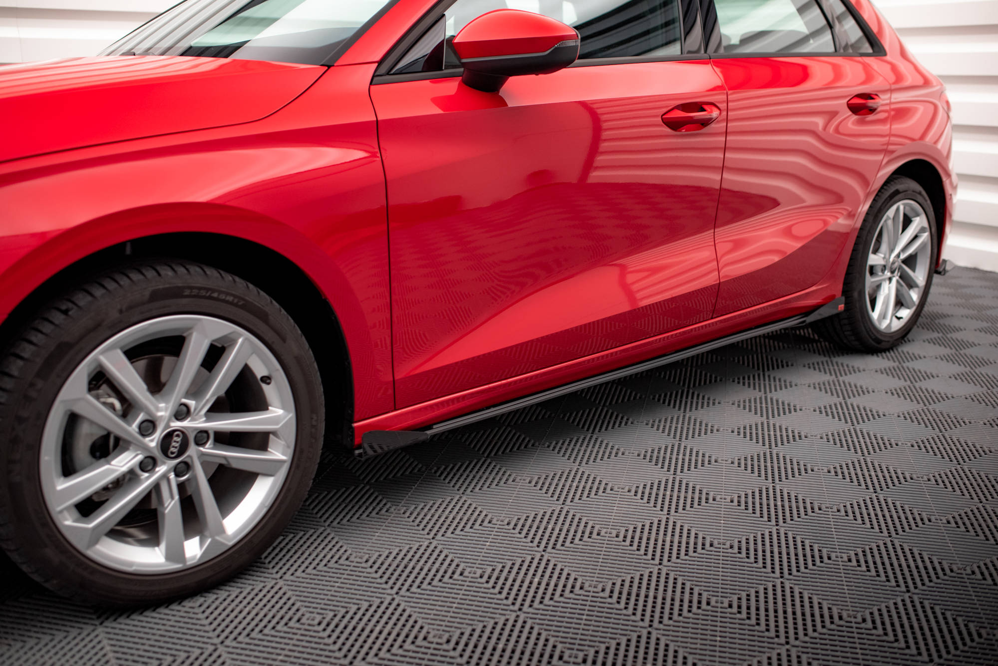 Sideskjørt Street Pro Med Flaps Audi A3 8Y
