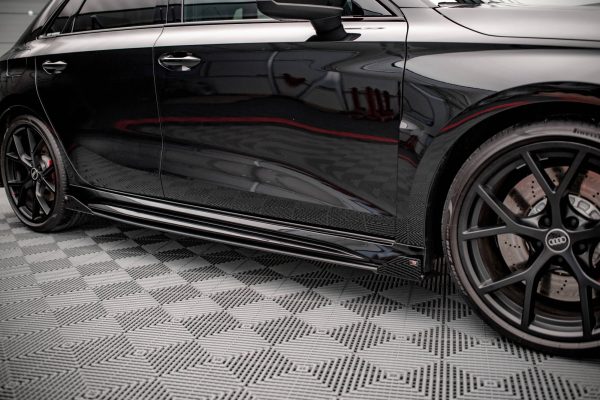 Sideskjørt Street Pro Med Flaps Audi RS3 Sportback 8Y