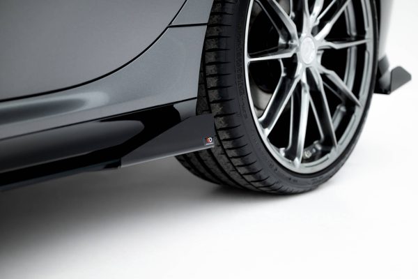Sideskjørt Street Pro Med Flaps BMW M135i F70