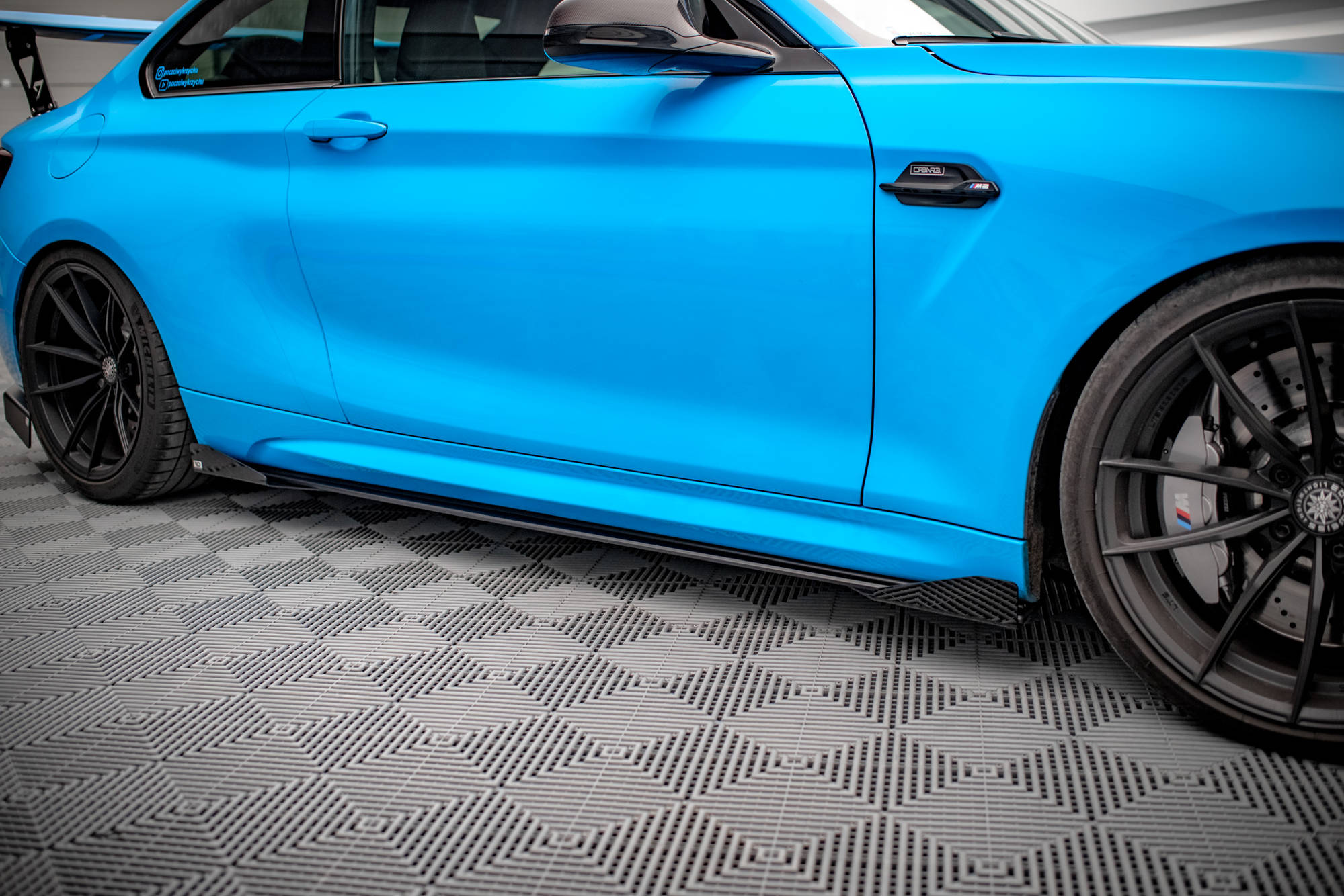Sideskjørt Street Pro Med Flaps BMW M2 F87