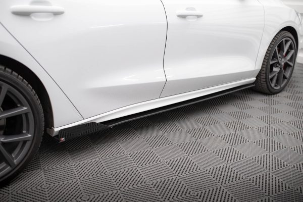 Sideskjørt Street Pro Med Flaps Ford Focus ST/ST-Line MK4
