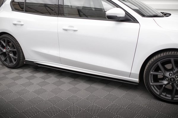 Sideskjørt Street Pro Med Flaps Ford Focus ST/ST-Line MK4