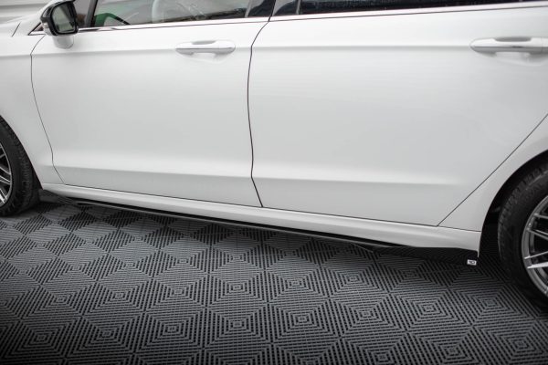 Sideskjørt Street Pro Med Flaps Ford Mondeo Sport Mk5 Facelift / Fusion Sport Mk2 Facelift