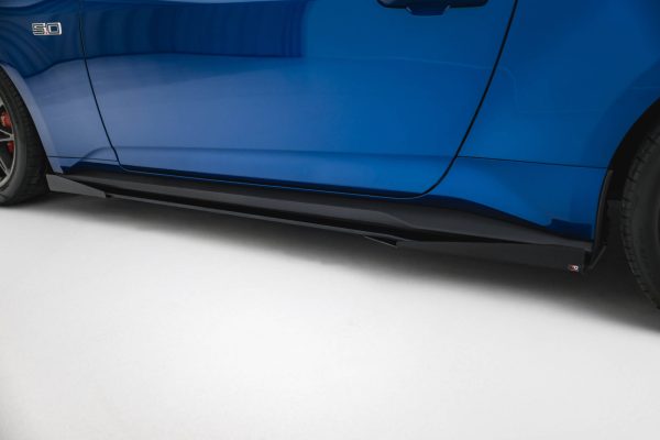 Sideskjørt Street Pro Med Flaps Ford Mustang GT Mk7