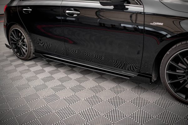 Sideskjørt Street Pro Med Flaps Mercedes A35 AMG / AMG-Line Aero Pack W177