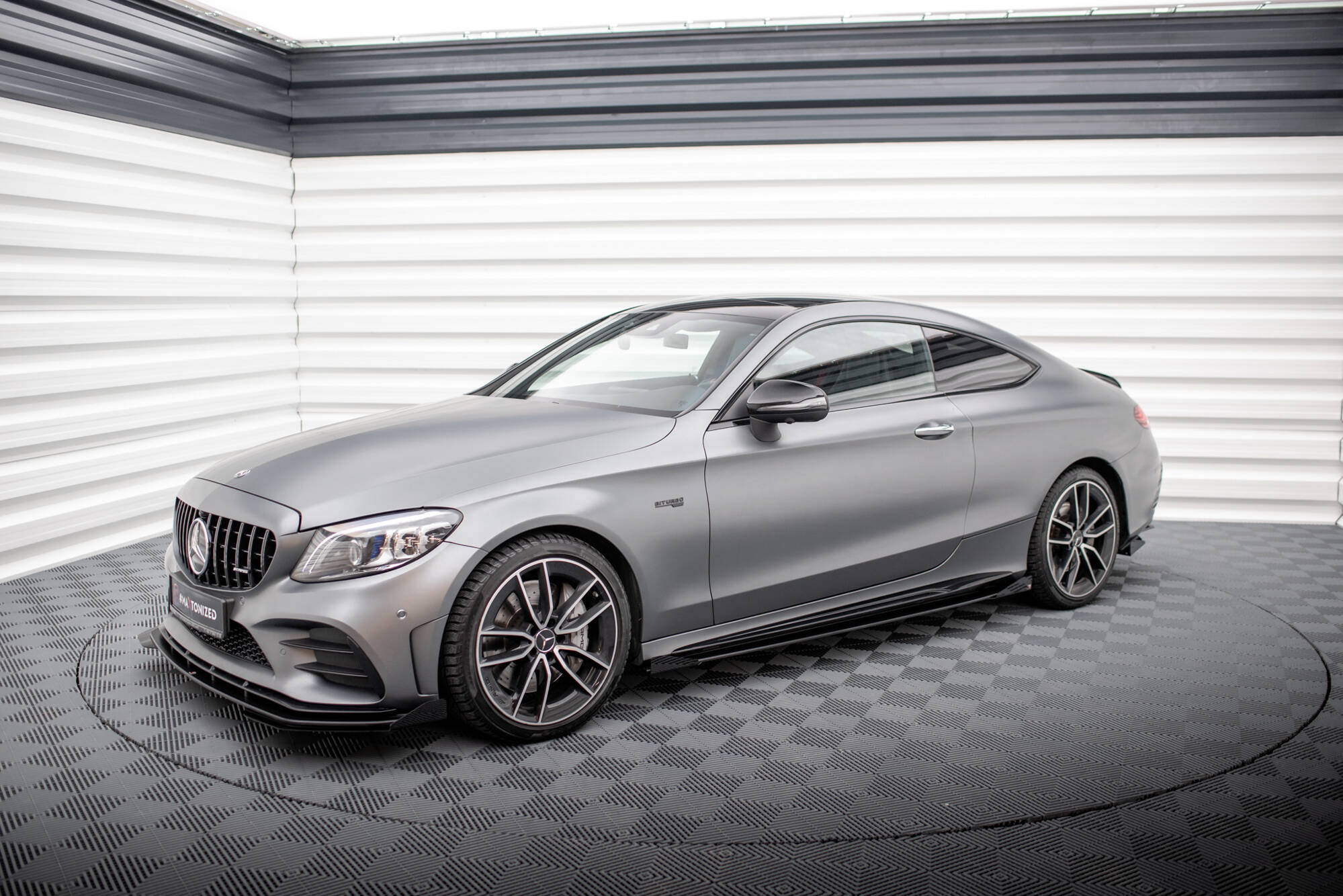 Sideskjørt Street Pro Med Flaps Mercedes-AMG C43 Coupe / Cabrio C205 Facelift / A205 Facelift