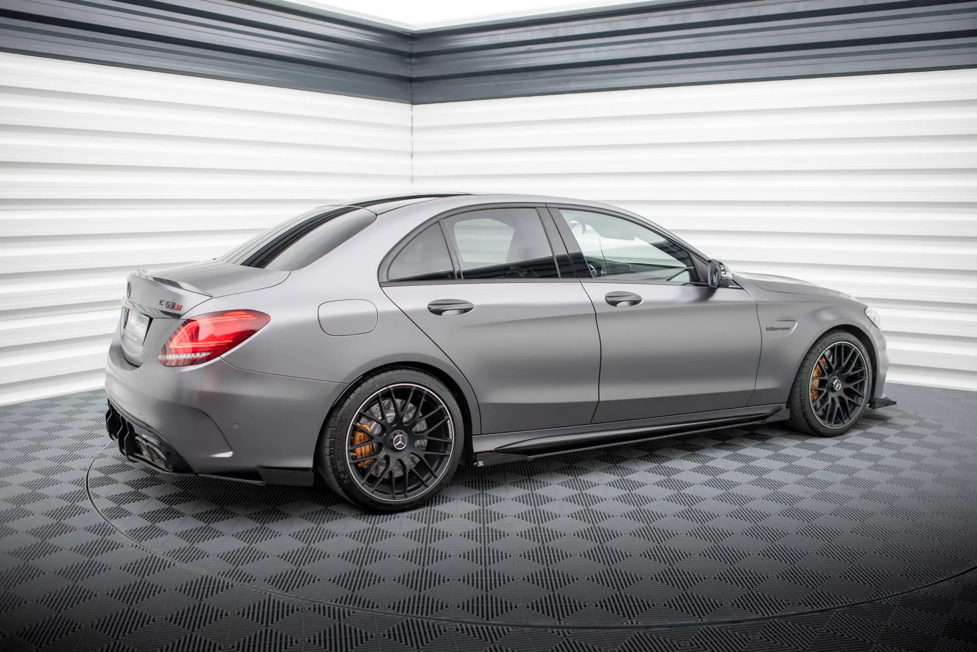Sideskjørt Street Pro Med Flaps Mercedes-AMG C63 Sedan / Estate W205 Facelift - Bilde 3