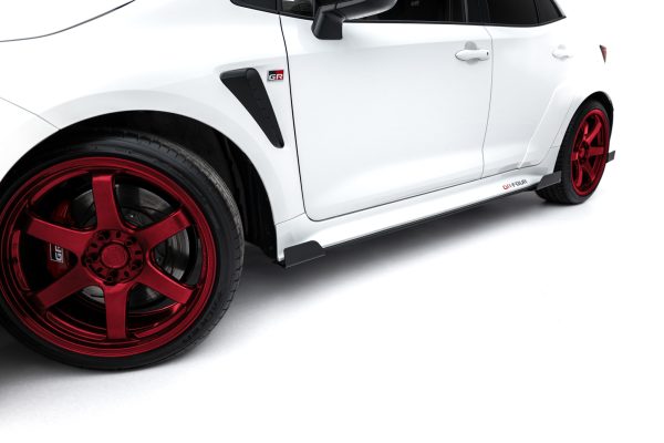 Sideskjørt Street Pro Med Flaps Toyota GR Corolla Mk12