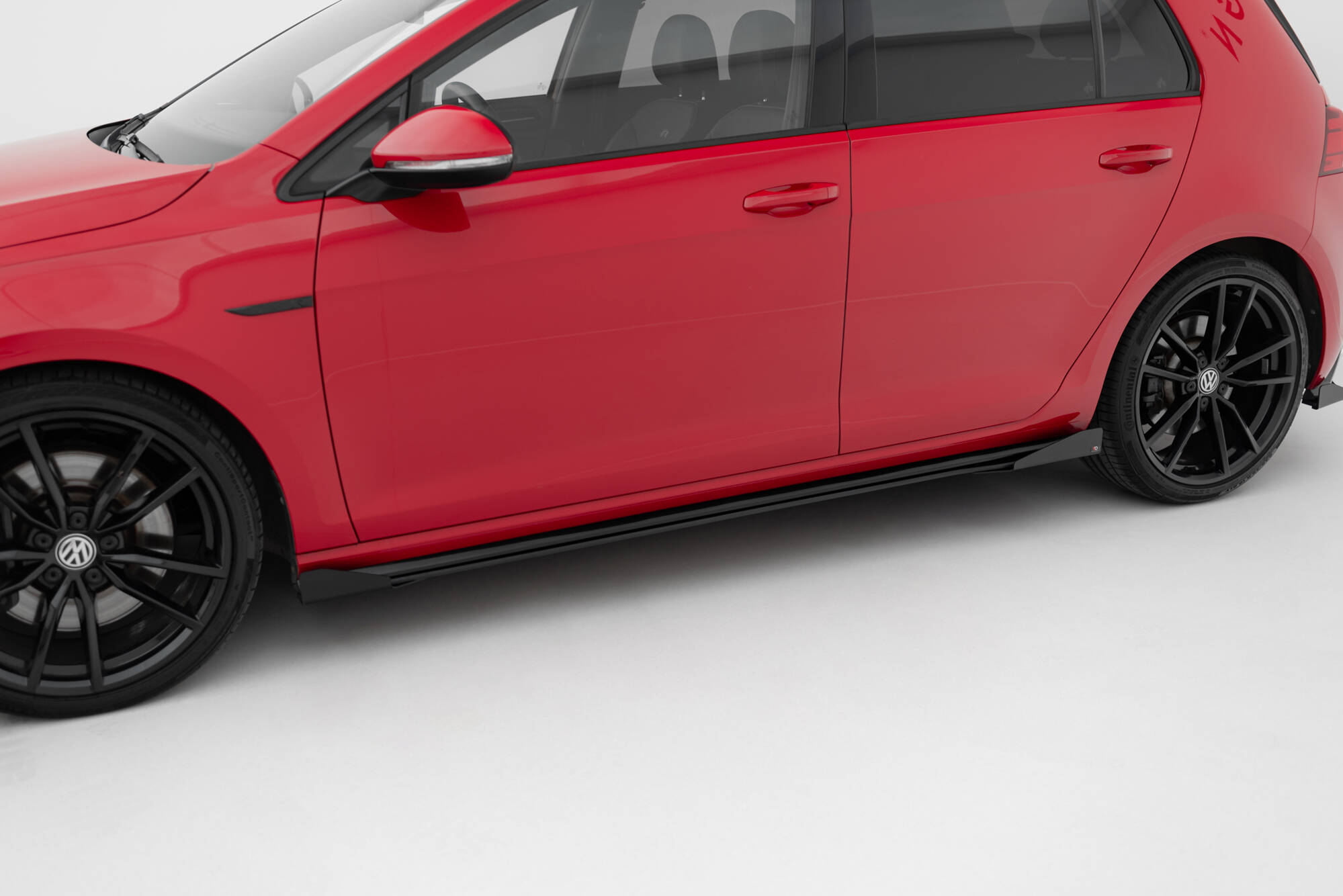 Sideskjørt Street Pro Med Flaps Volkswagen Golf R / R-Line Mk7 Facelift