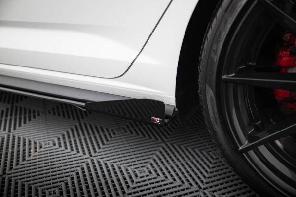 Sideskjørt Street Pro Med Flaps Volkswagen Jetta GLI Mk7