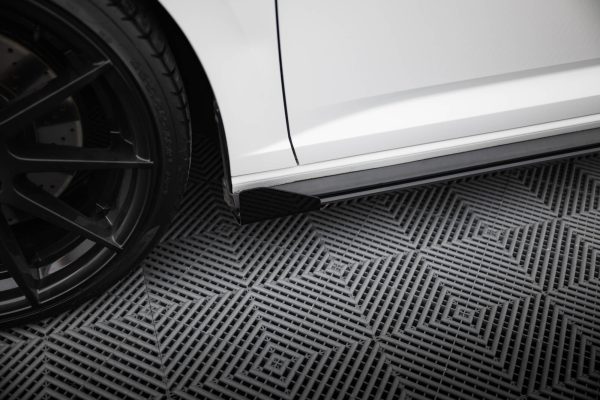 Sideskjørt Street Pro Med Flaps Volkswagen Jetta GLI Mk7