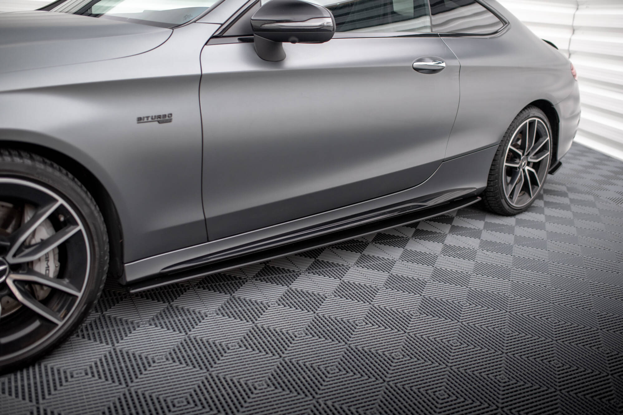 Sideskjørt Street Pro Mercedes-AMG C43 Coupe / Cabrio C205 Facelift / A205 Facelift