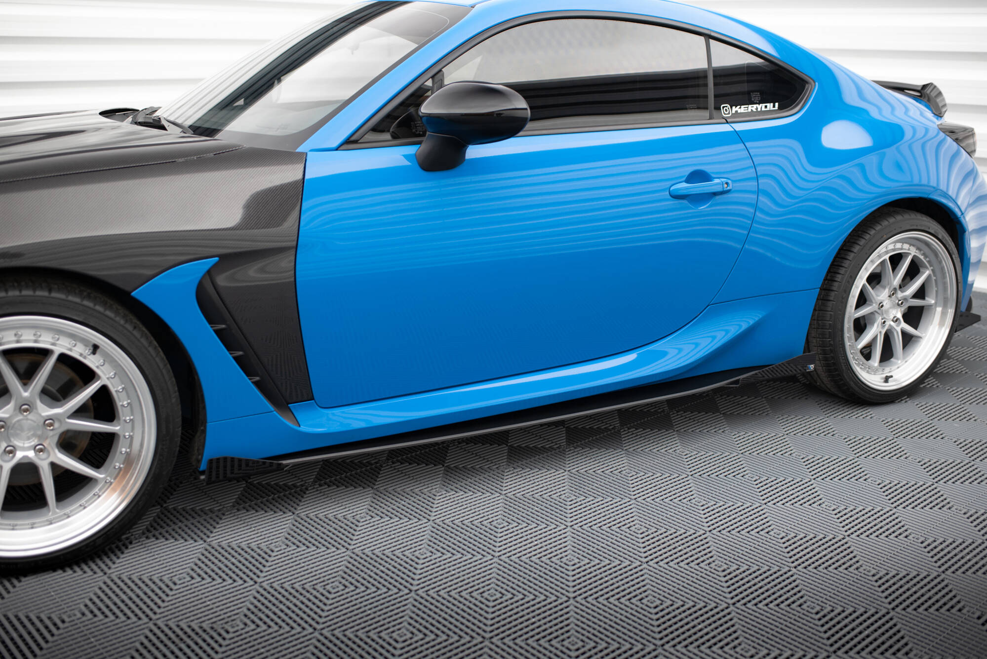 Sideskjørt Street Pro V.1 Med Flaps Toyota GR86 Mk1