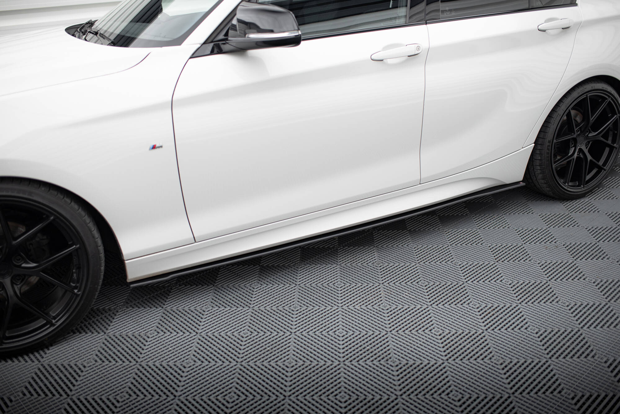 Sideskjørt Street Pro V.2 BMW 1 F20 M135i / M140i / M-Pack