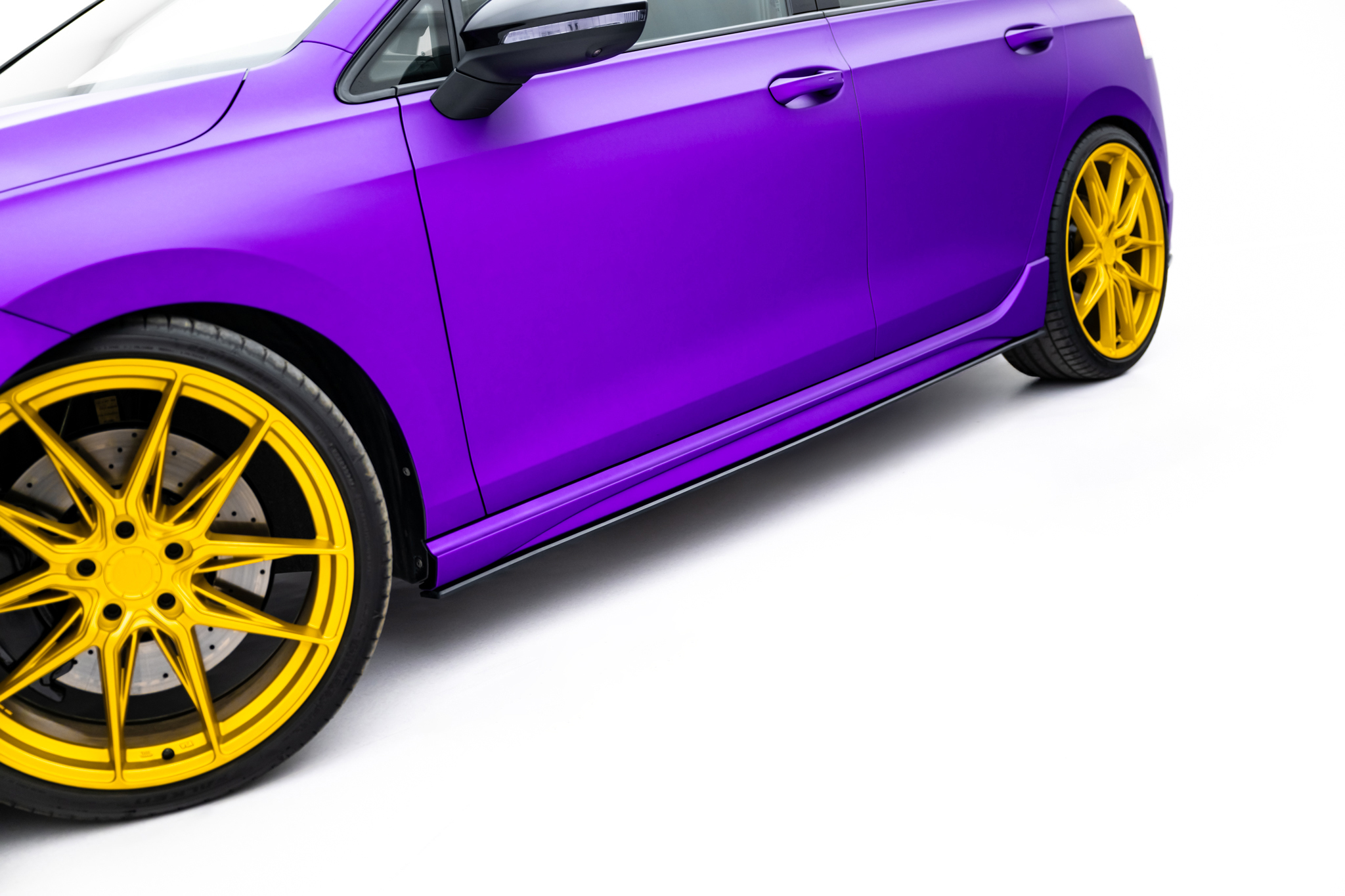 Sideskjørt Street Pro Volkswagen Golf R Mk8 Facelift
