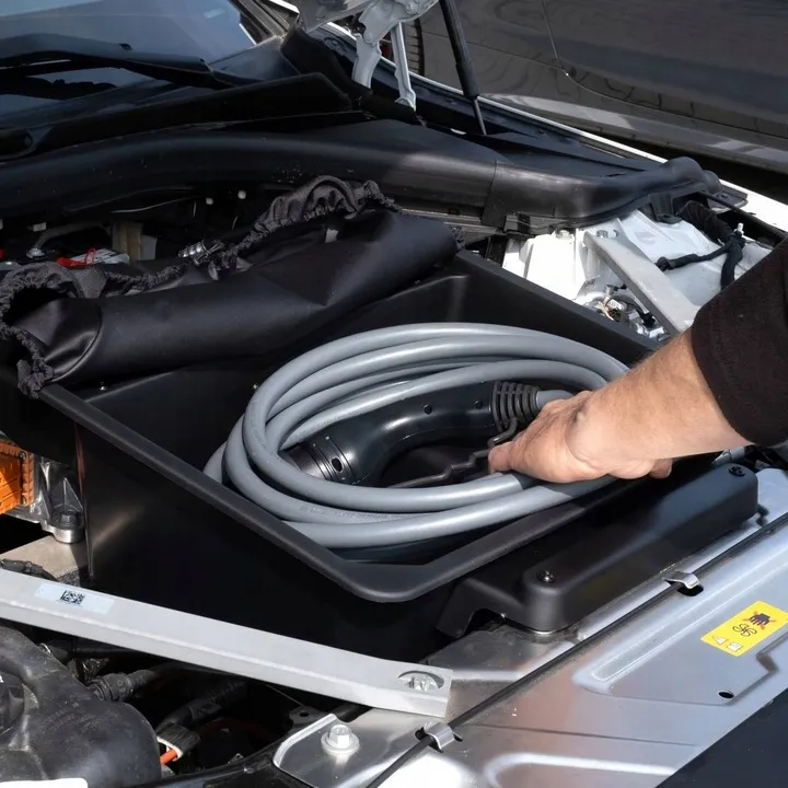 Ekstra Oppbevaringsrom Foran BMW i4 eDrive 35/40 2021– - Bilde 5