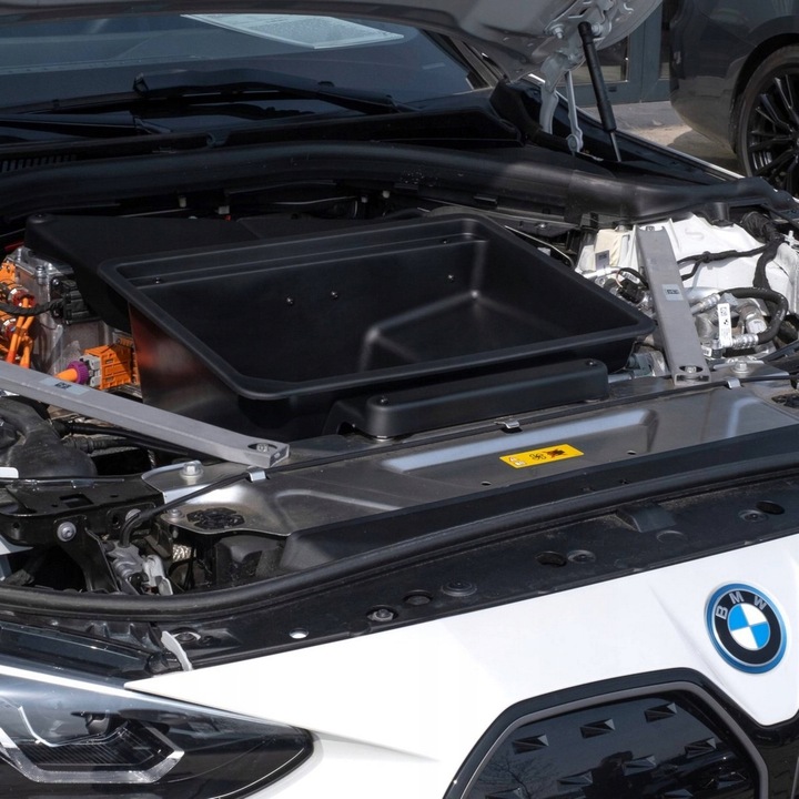 Ekstra Oppbevaringsrom Foran BMW i4 eDrive 35/40 2021–