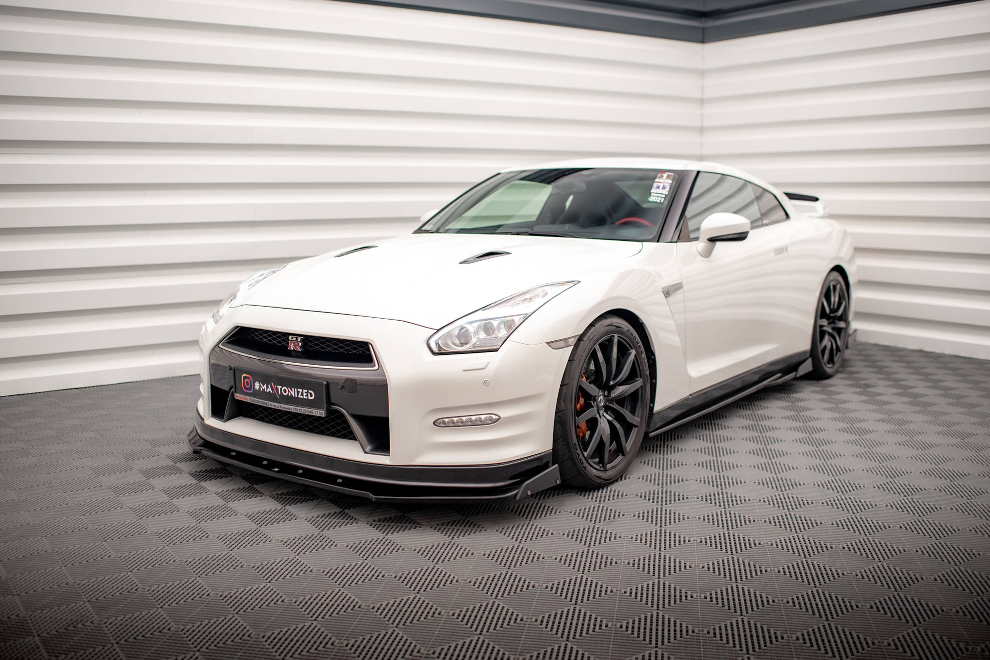 Frontleppe Med Flaps Nissan GTR R35 Facelift