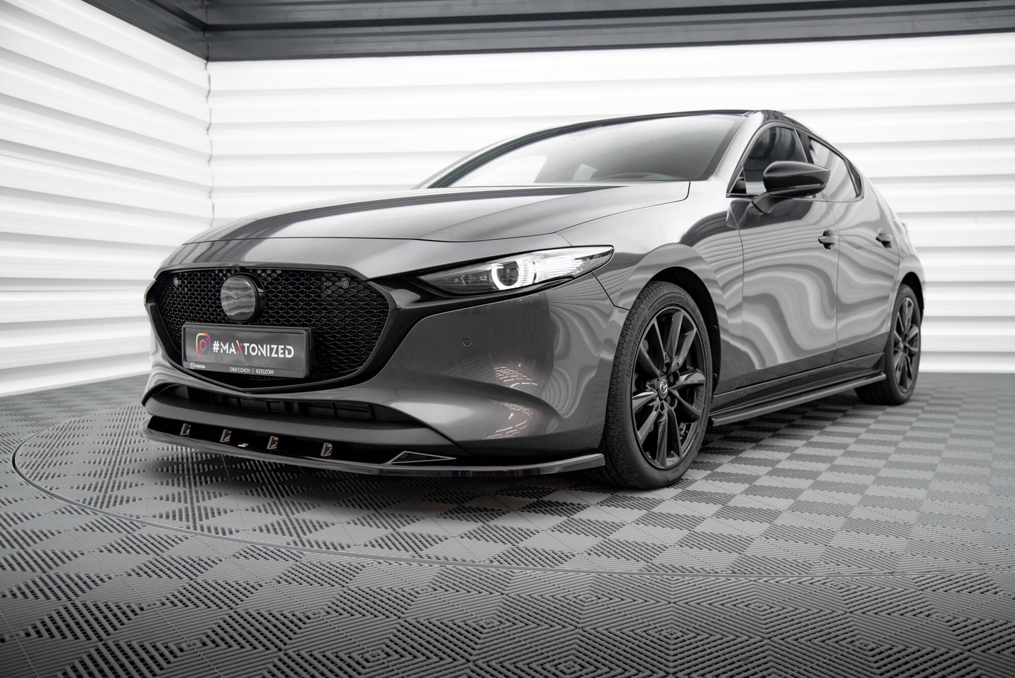 Frontleppe V.1 Mazda 3 Mk4