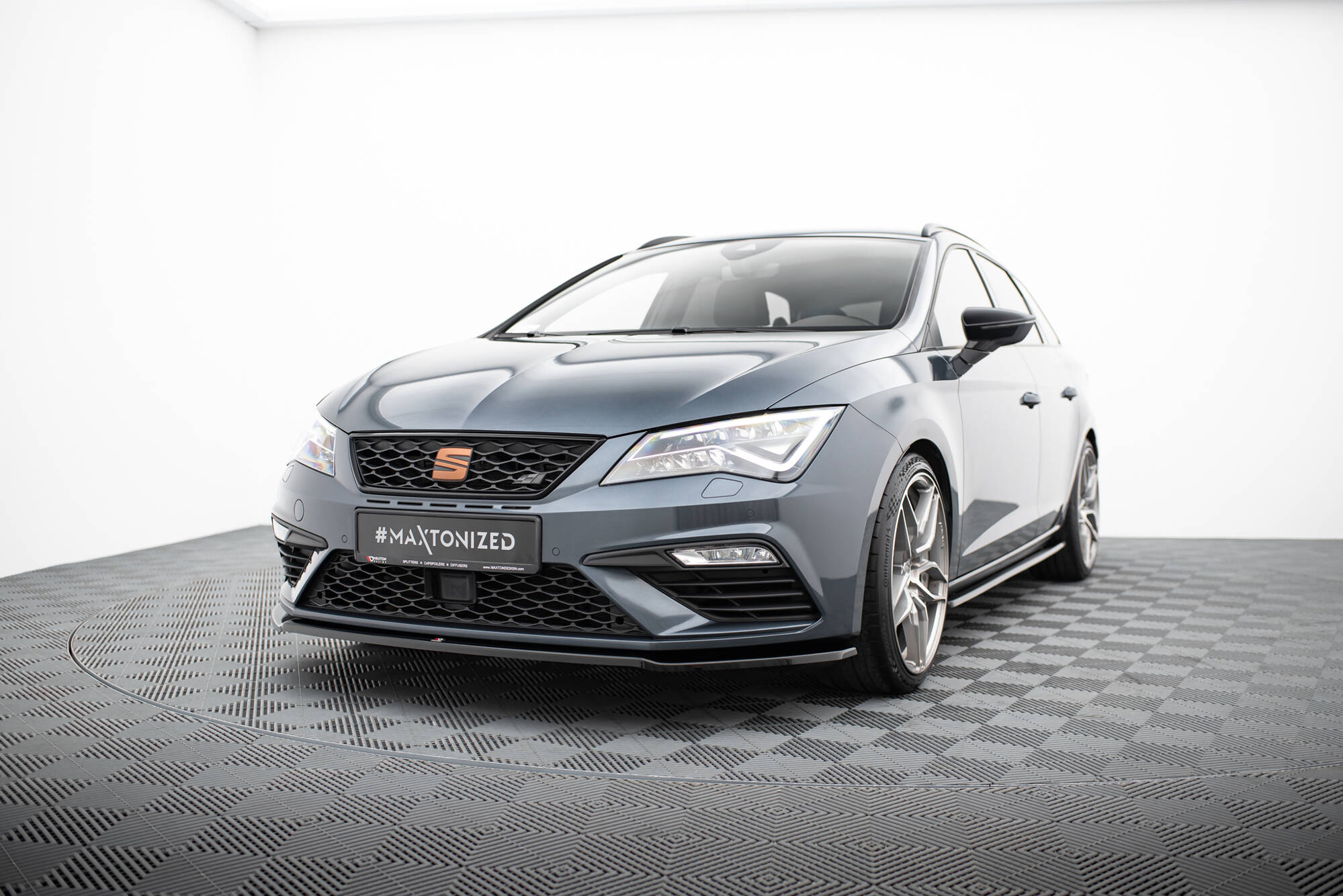 Frontleppe V.2 Seat Leon Cupra / FR Mk3 FL