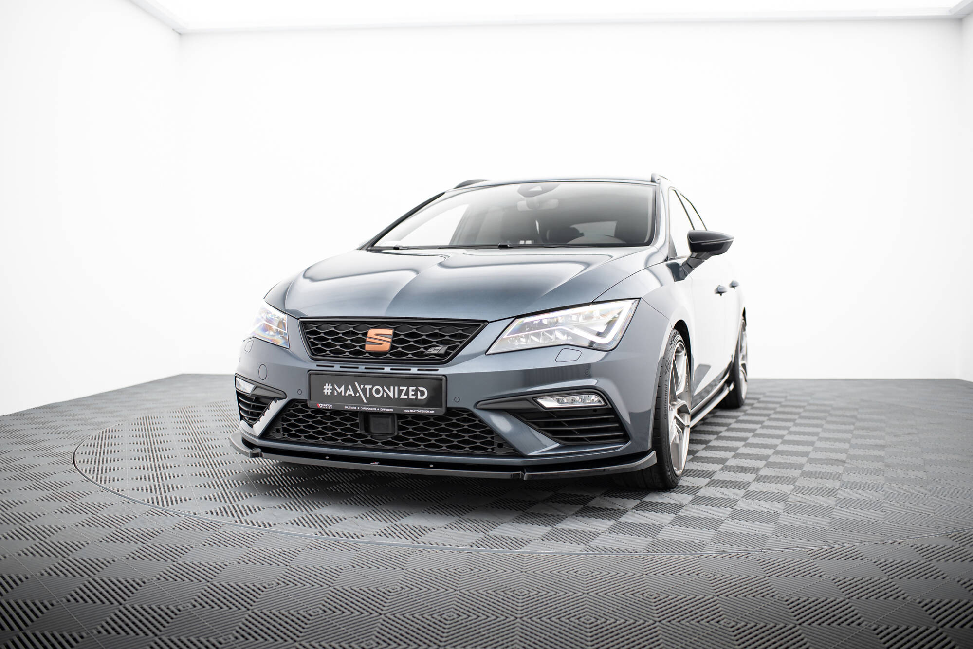 Frontleppe V.6 Seat Leon Cupra / FR Mk3 FL