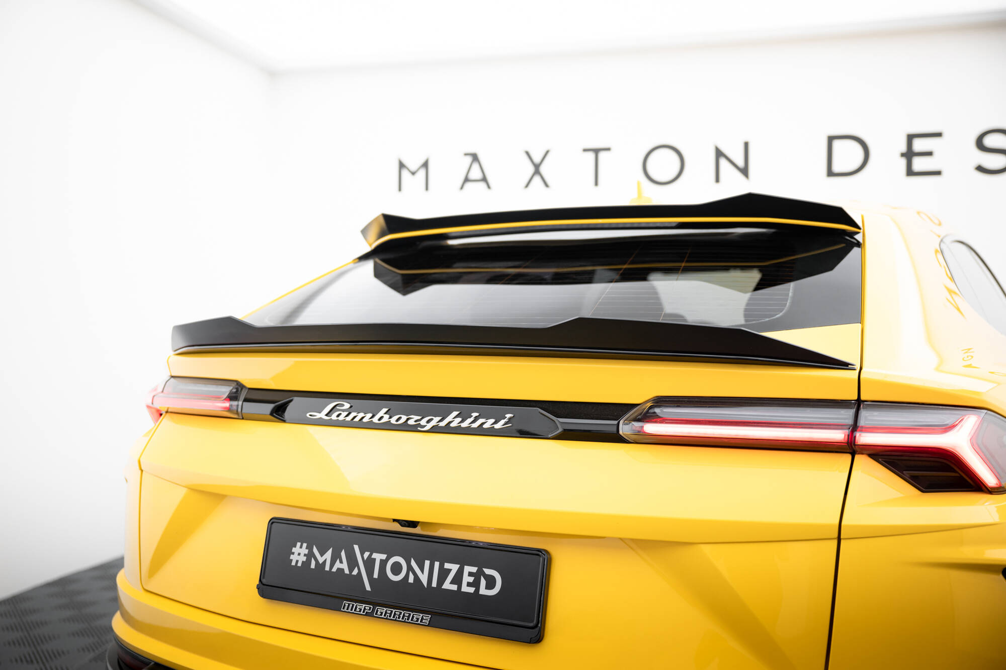 Nedre spoiler Cap Lamborghini Urus Mk1