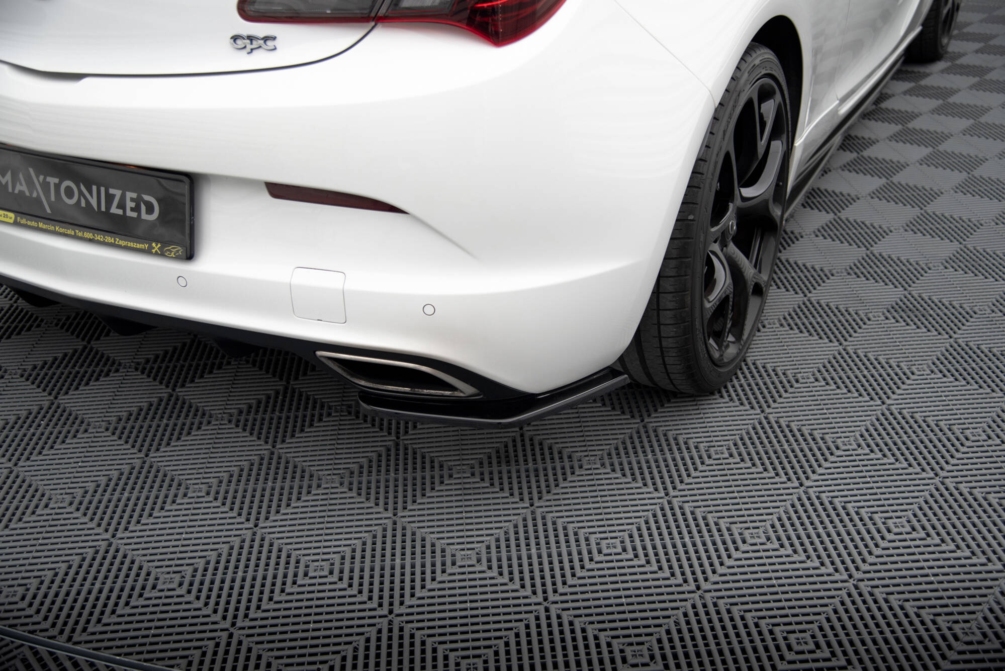 Bakre Flaps Opel Astra J OPC/VXR