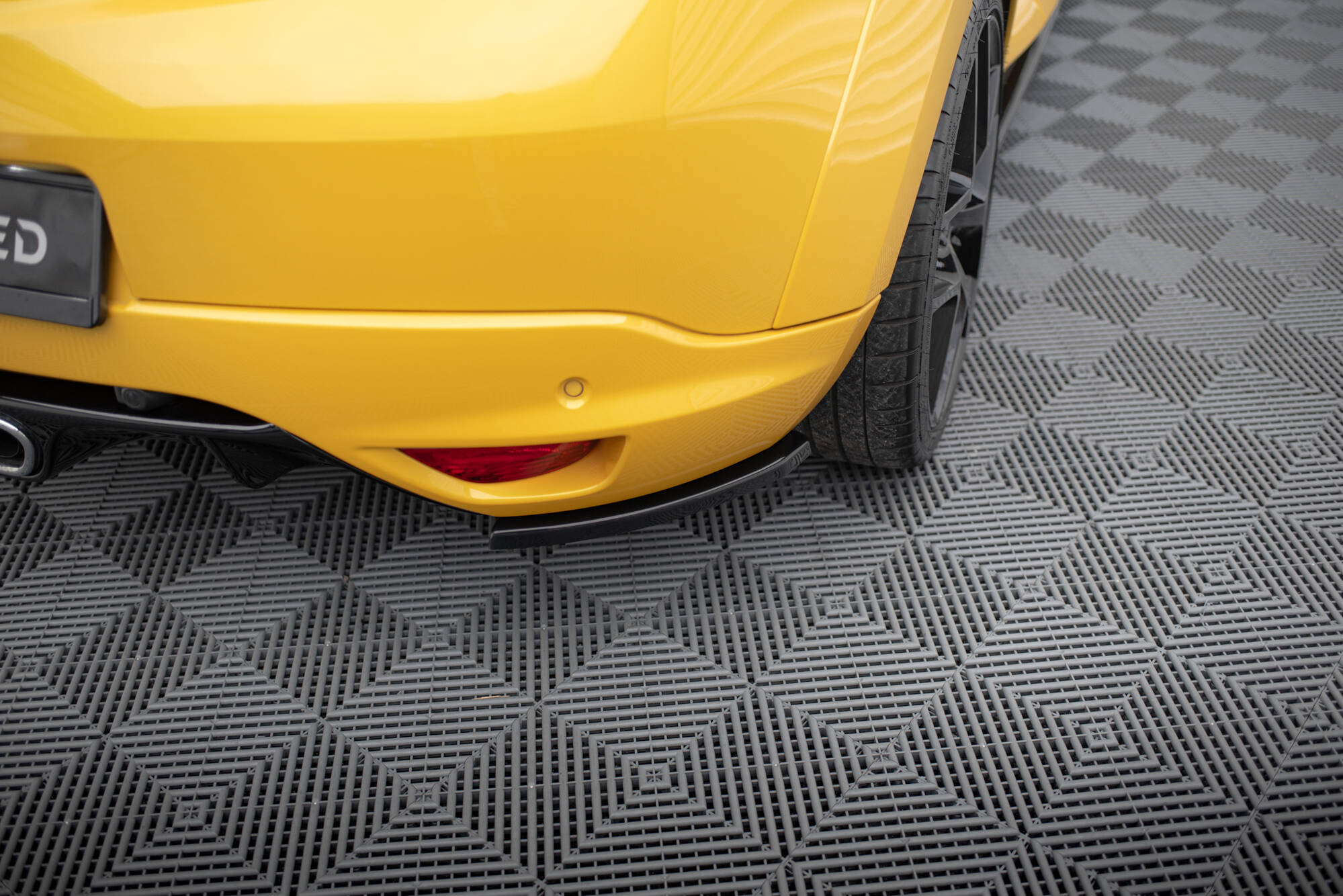 Bakre Flaps Renault Megane III RS