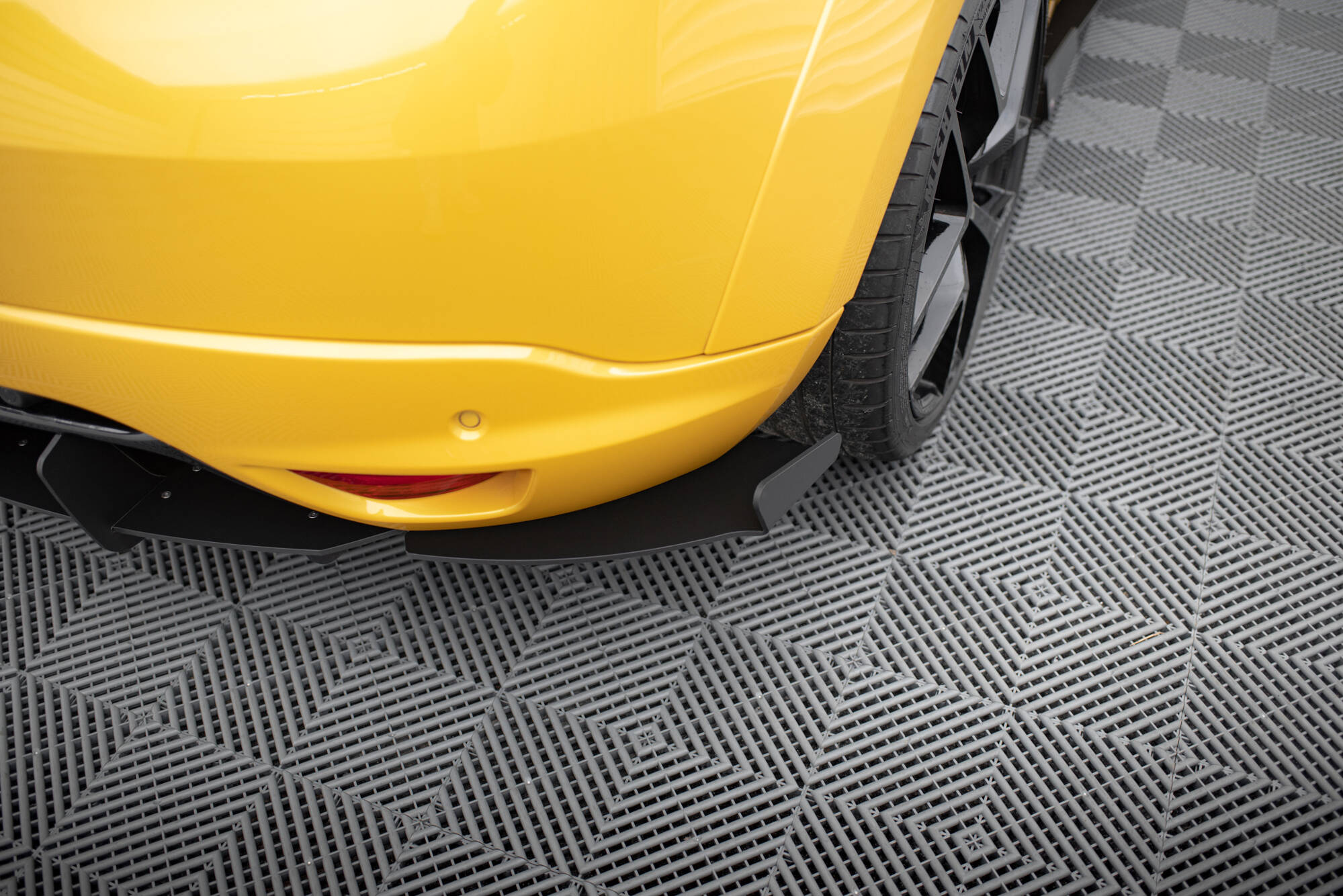 Bakre Flaps Renault Megane III RS