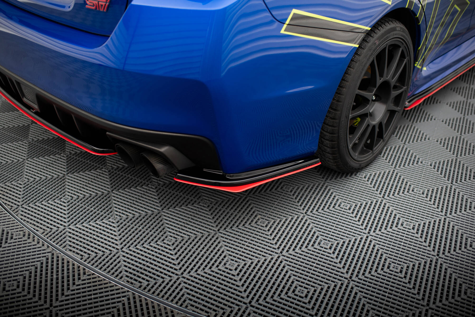 Bakre Flaps V.2 SUBARU WRX STI